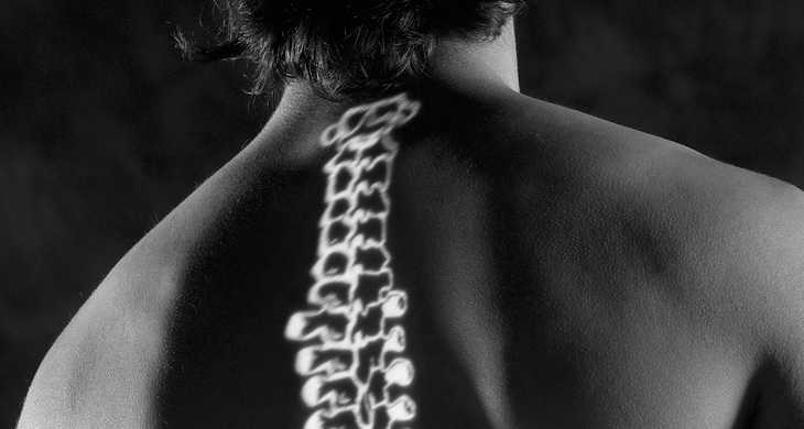 肩こりや横向き寝対策のオーダーメイド枕で、身体を楽にする